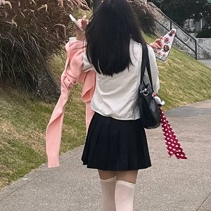 INS采花小盗私密录制99部6G流口水