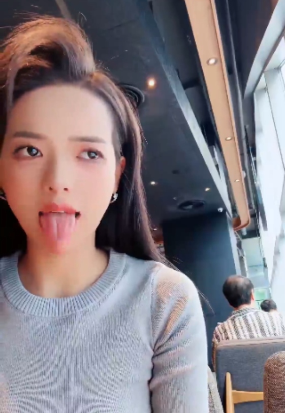 小小晴推特绝密私密视频6V4.06G