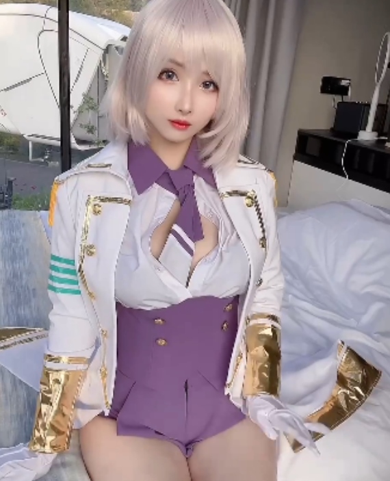 推特凉凉子完美胖臀大合集71V493M神仙馒头