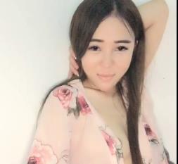 沈娜娜与男生打扑克时边给老公打电话合集