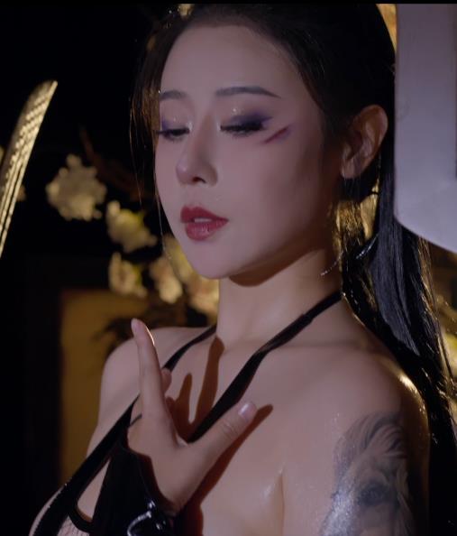 4.65G奈汐酱抖音束影作品太养眼了