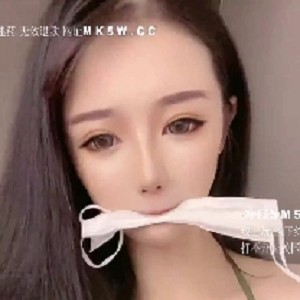 清纯女神以曼露脸闪现375MB极致萌态