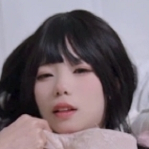 咬一口兔娘诱惑私拍50P2V身材炸裂1.39G兔女郎回家