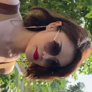 私房展示：大罩杯胖臀美女紧身瑜伽视频2部6.96G太饱满
